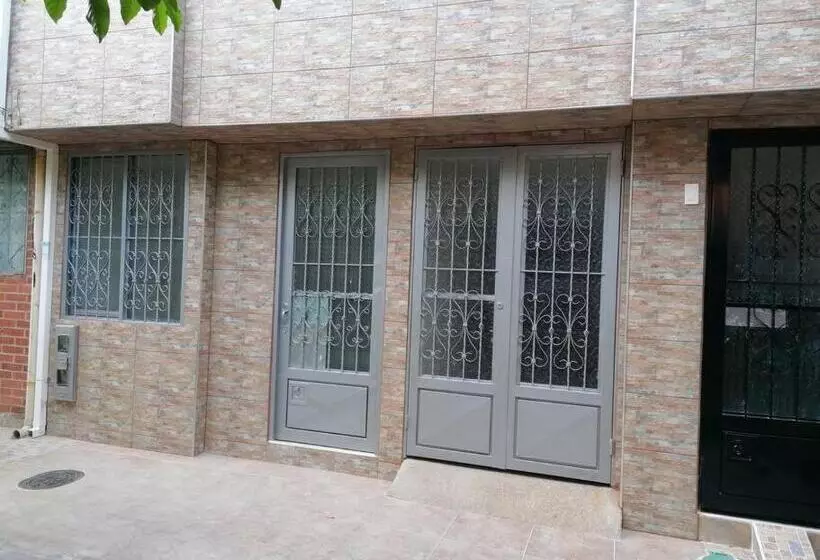 Bienvenido A Tu Segundo Hogar A Dos Cuadras Del Centro Recreaciónal Lagos Club Comfatolima