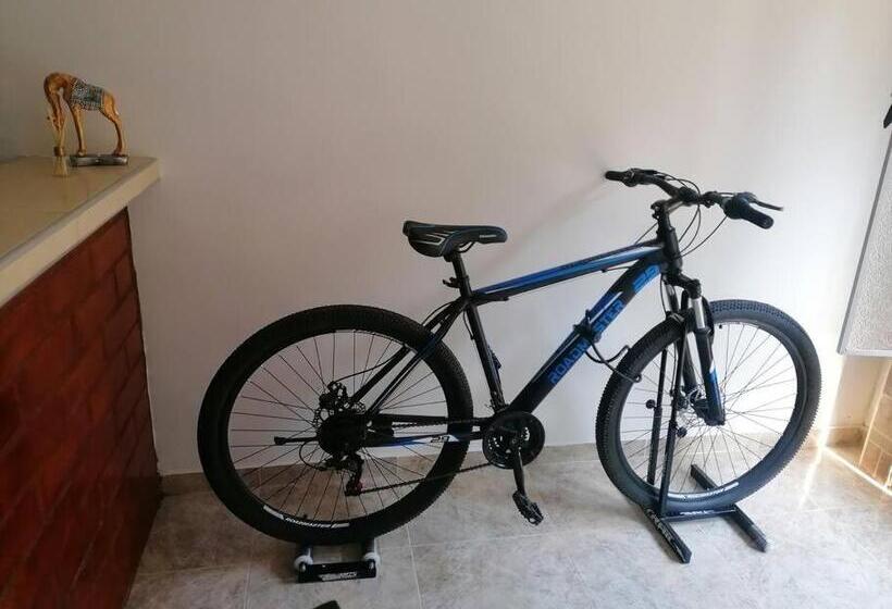 Bienvenido A Tu Segundo Hogar A Dos Cuadras Del Centro Recreaciónal Lagos Club Comfatolima