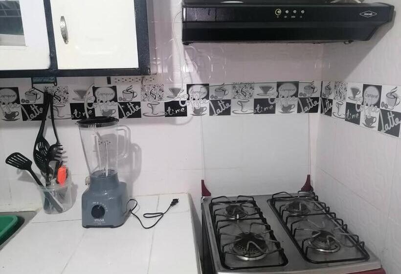 Bienvenido A Tu Segundo Hogar A Dos Cuadras Del Centro Recreaciónal Lagos Club Comfatolima