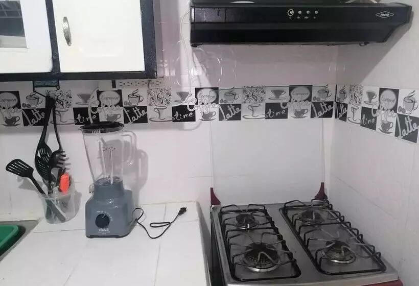 Bienvenido A Tu Segundo Hogar A Dos Cuadras Del Centro Recreaciónal Lagos Club Comfatolima