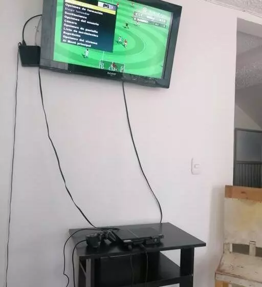 Bienvenido A Tu Segundo Hogar A Dos Cuadras Del Centro Recreaciónal Lagos Club Comfatolima