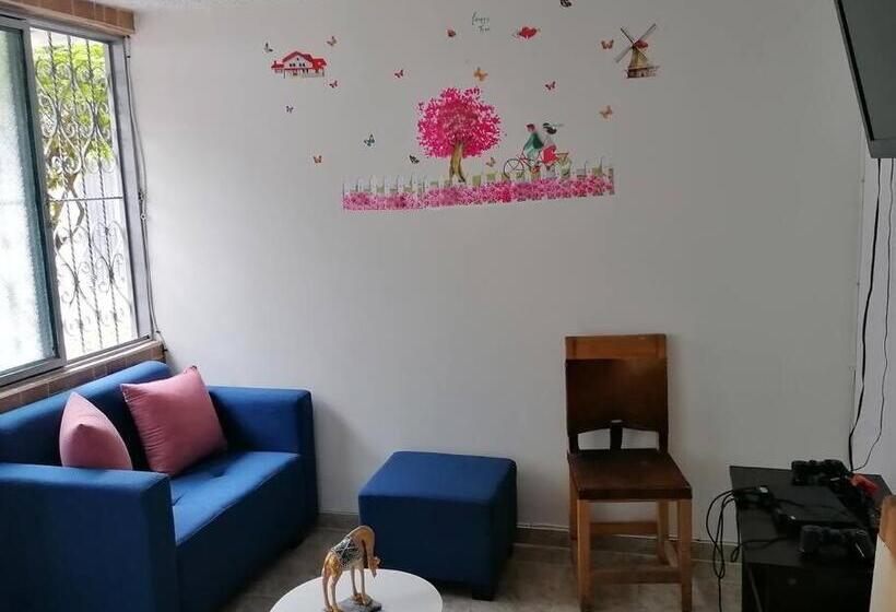 Bienvenido A Tu Segundo Hogar A Dos Cuadras Del Centro Recreaciónal Lagos Club Comfatolima