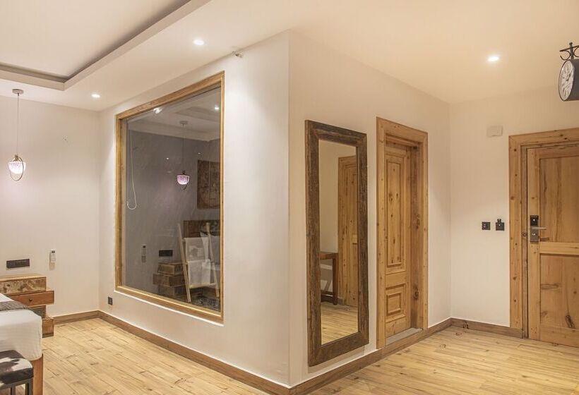 Echor Palm Bliss Riverside Resort & Spa