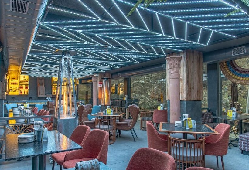 Echor Palm Bliss Riverside Resort & Spa