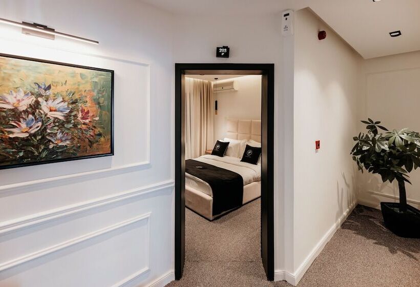 هتل Plaza Boutique