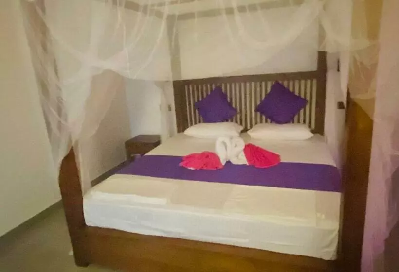 Majatalo Villa Riverside