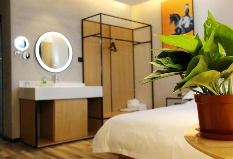 银座佳驿精致酒店（济阳汽车总站店）