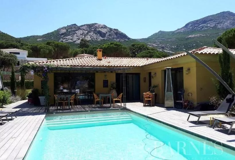 ベッドアンドブレックファースト Villa Alivu Di Calvi