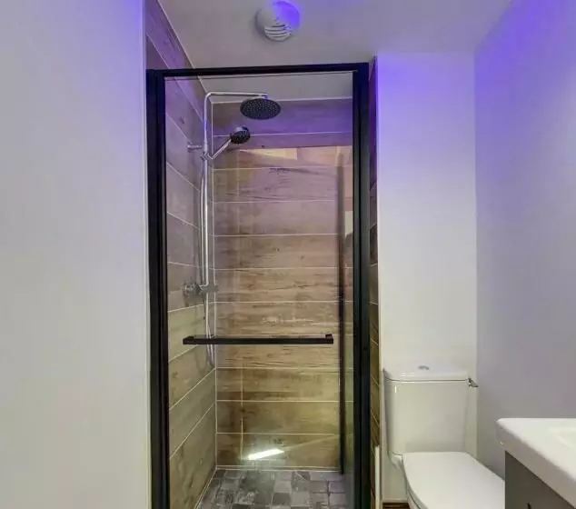 Chalet Le Mauntenrojji   Skis Aux Pieds