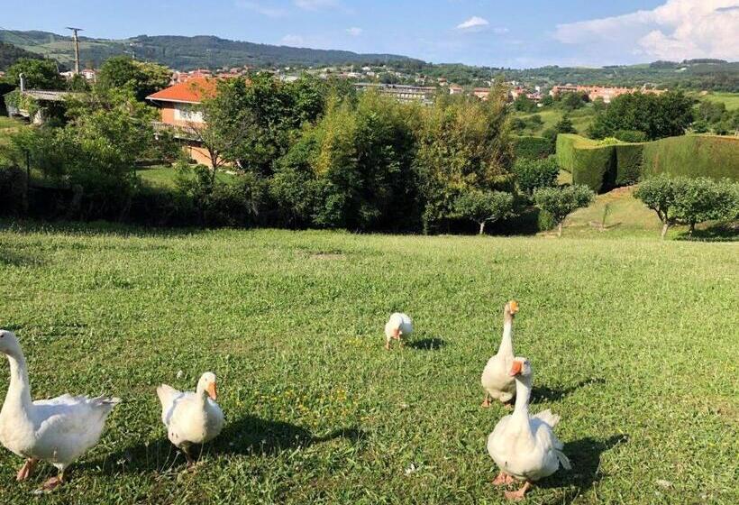 El Rincón De Matilde Con Jardín By Kabia Gestión