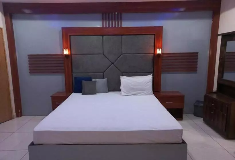 هتل Executive One