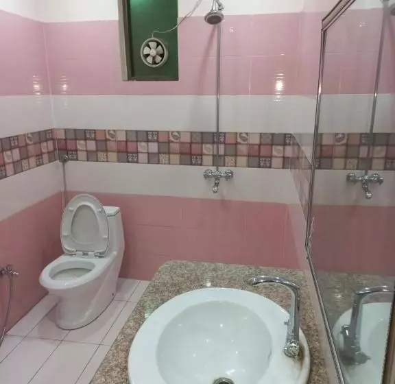 هتل Executive One