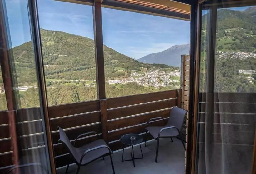ホテル Una Finestra Sulle Alpi