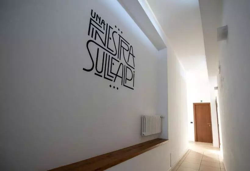 ホテル Una Finestra Sulle Alpi