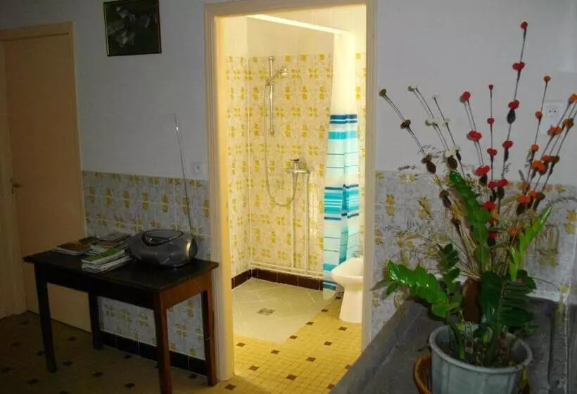 Les Hirondelles De Montsec