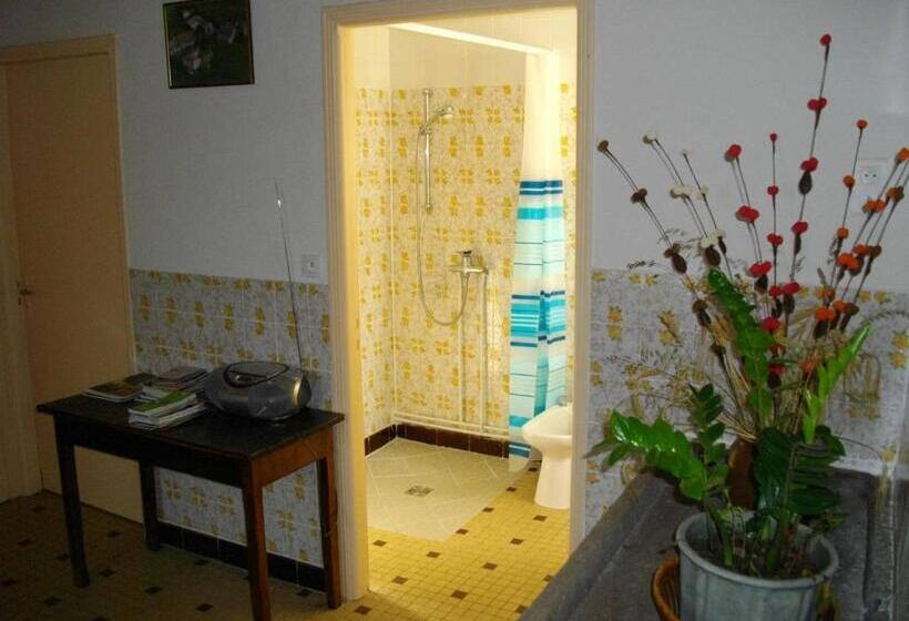 Les Hirondelles De Montsec