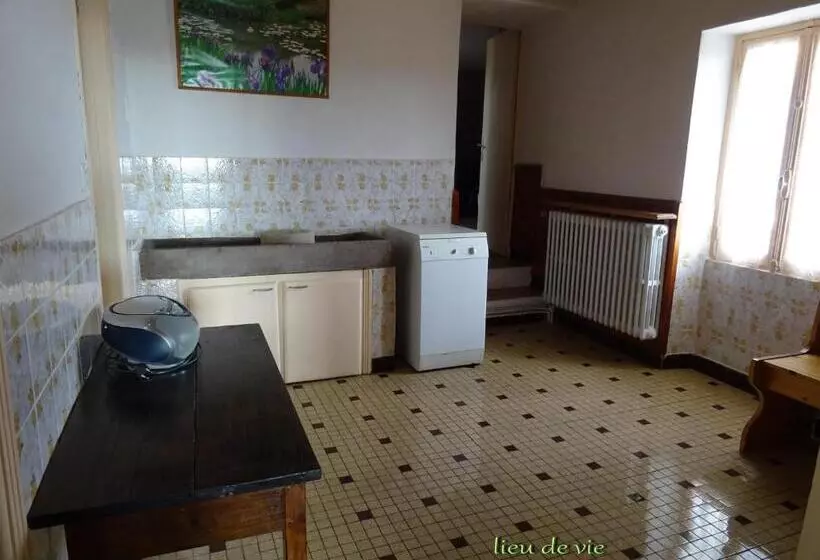 Les Hirondelles De Montsec