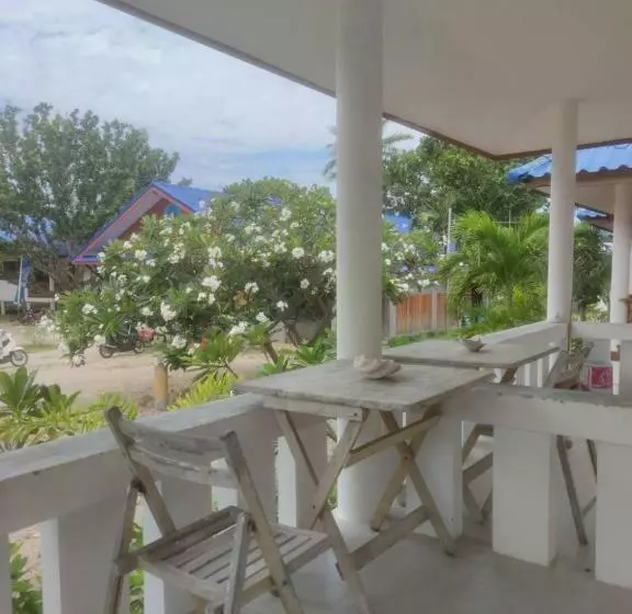 リゾートホテル O Chai Bungalows
