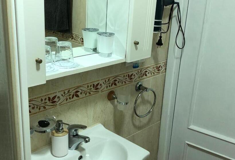 Apartamento Familiar En Toledo, Con 2 Dormitorios, Camas De Matrimonio, Ideal Ubicación Y Fantàstica