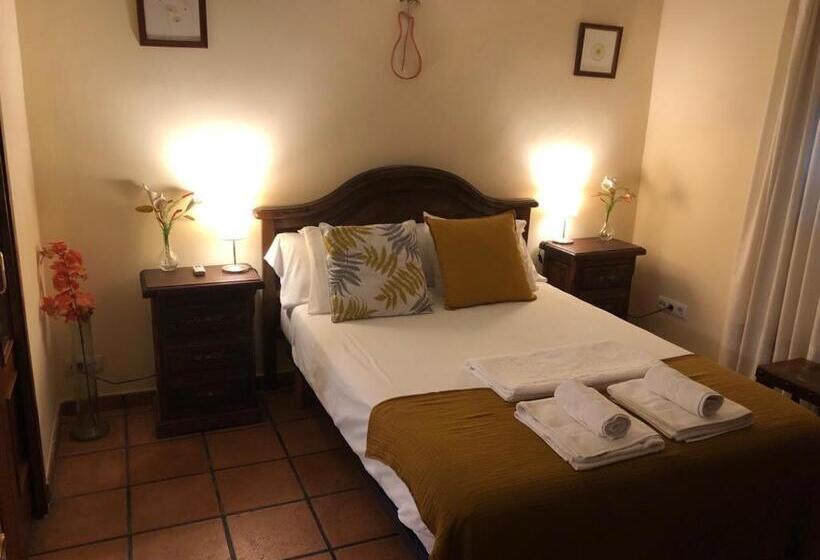 Apartamento Familiar En Toledo, Con 2 Dormitorios, Camas De Matrimonio, Ideal Ubicación Y Fantàstica