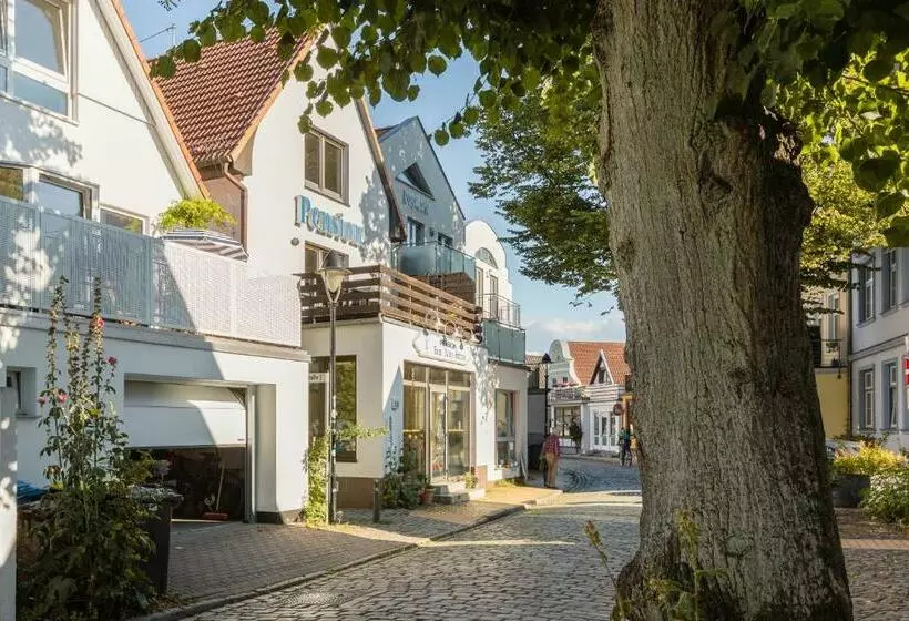 تختخواب و صبحانه Alex & Rine   Pension Zum Alten Strom