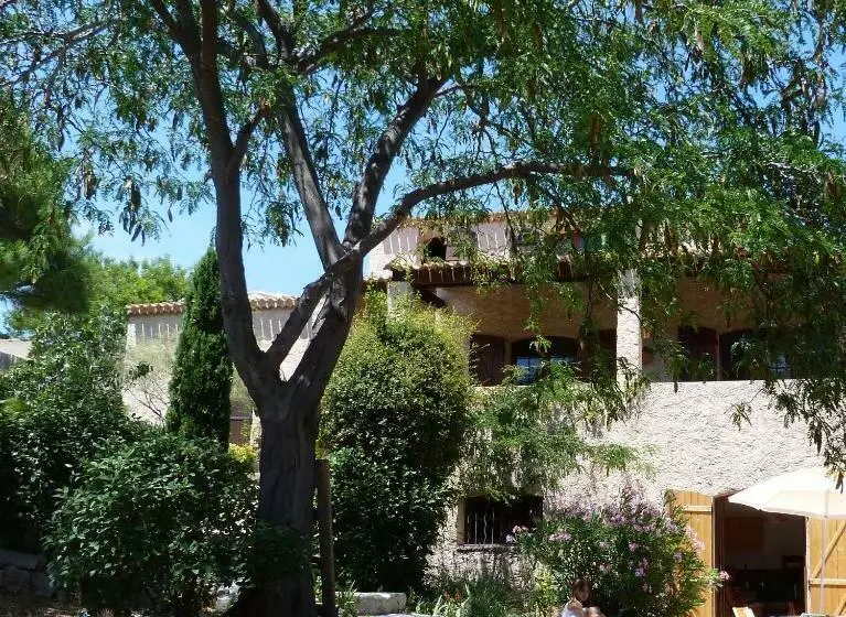 Aamiaismajoitus (B&B) Chez Nous Cassis