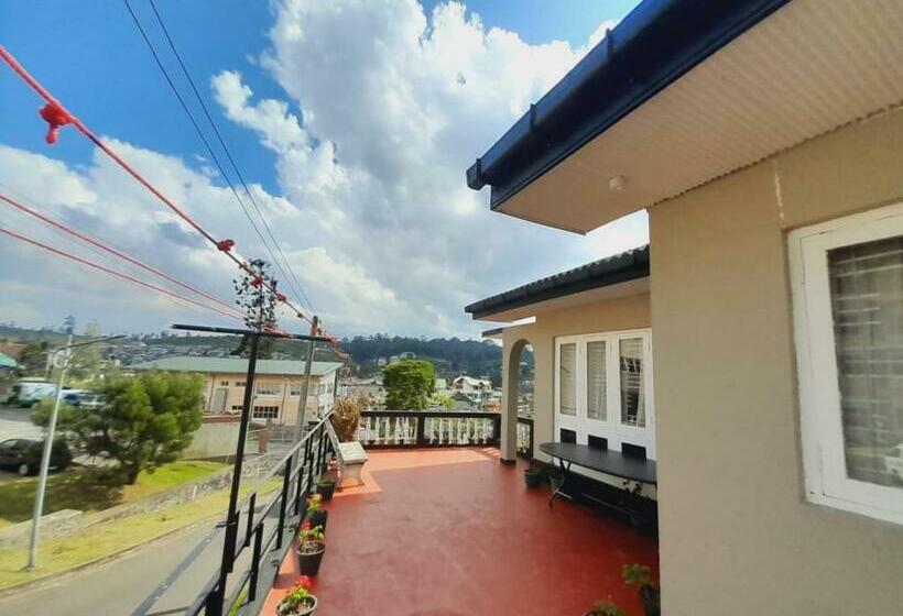 تختخواب و صبحانه Marigold Home