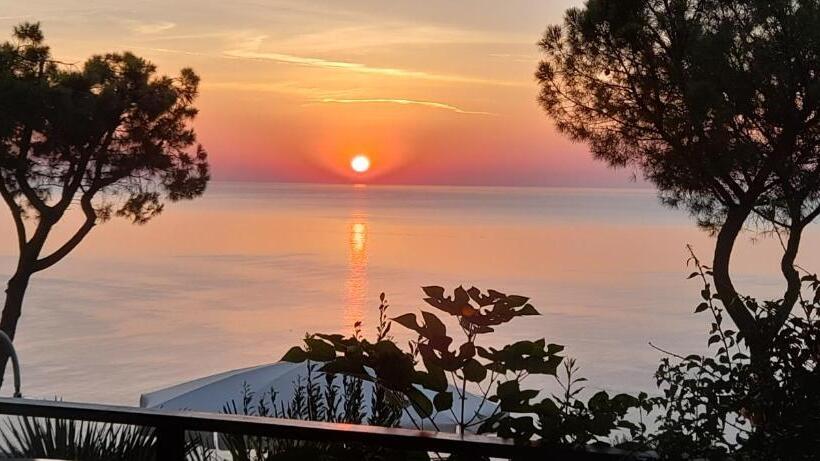 Bed and Breakfast Sea View Sirolo Di Amedeo