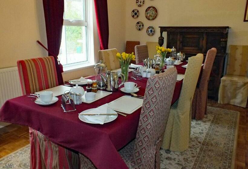 민박 The Old Vicarage