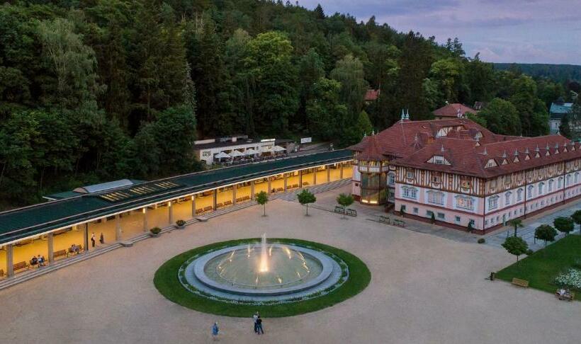 בית מלון כפרי Jurkovičův Dům