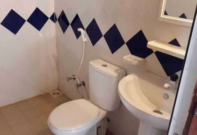 פנסיון Colonial Bungalow