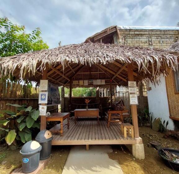 Пансион Jake And Zyra Place