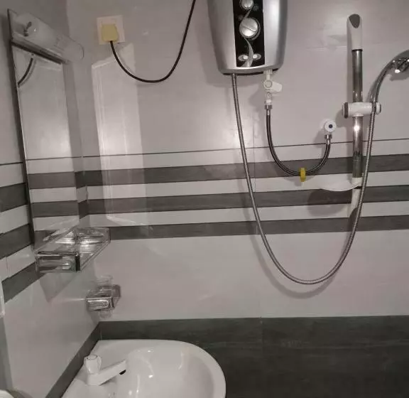 ペンション Surf Reef Beach