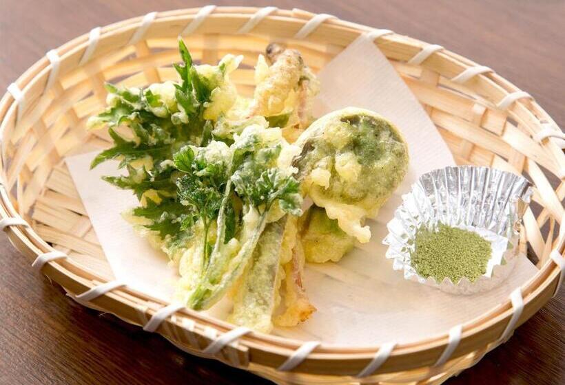 ペンション Tateyama Kurobe Alpine Route Senjuso 立山黒部アルペンルート千寿荘