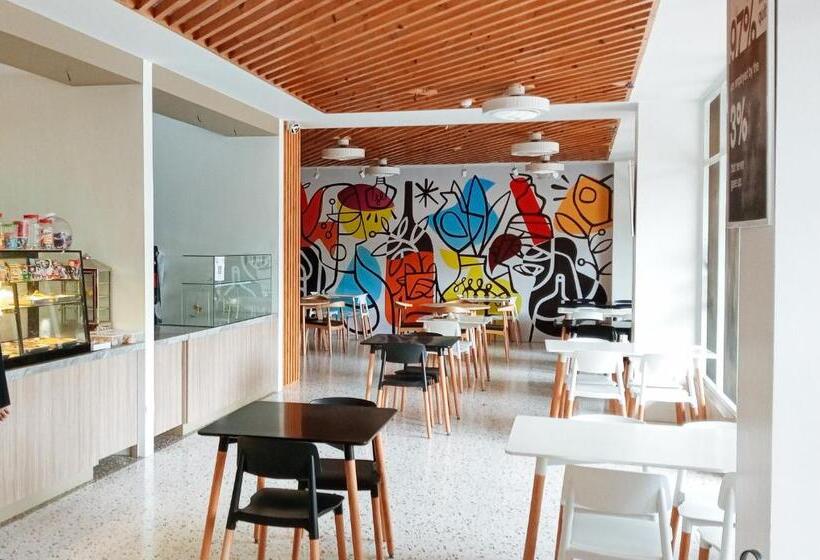 Sans Hotel At The Luxebridge Suites Davao