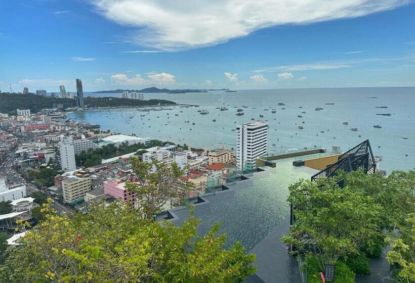 The Edge Central Pattaya