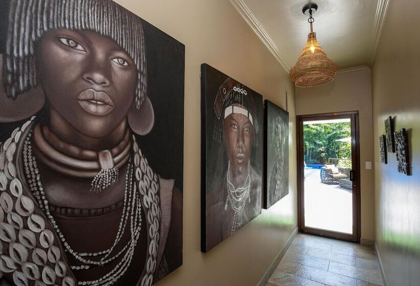 Villa Palmeras With Jungle Views Pool Near Ma