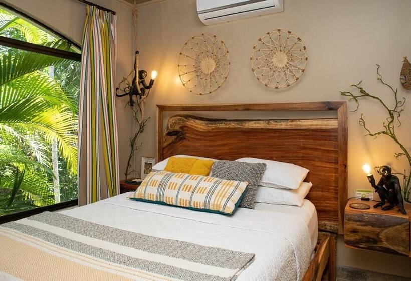 Villa Palmeras With Jungle Views Pool Near Ma