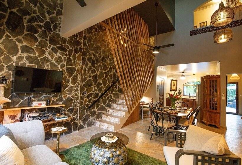 Villa Palmeras With Jungle Views Pool Near Ma