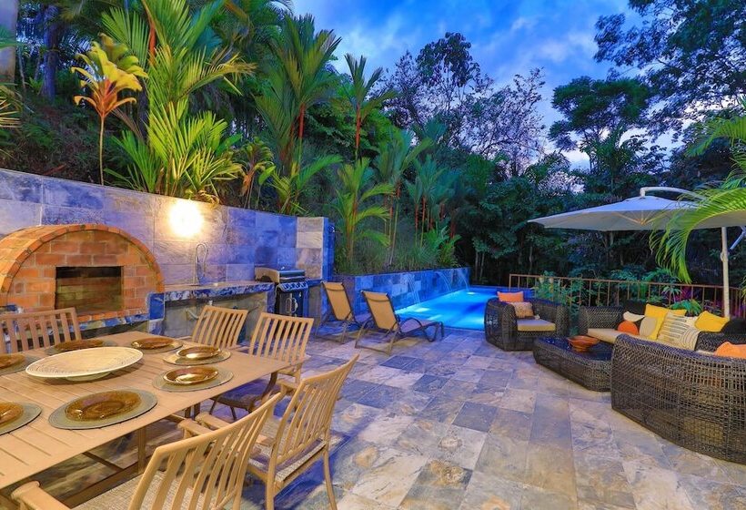 Villa Palmeras With Jungle Views Pool Near Ma