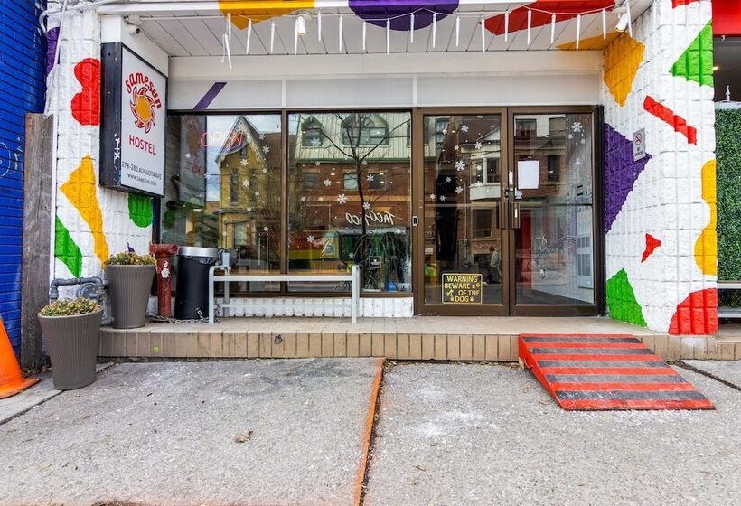 فندق صغير Samesun Toronto