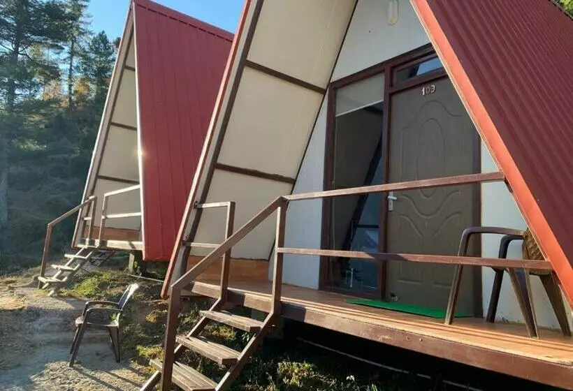 リゾートホテル Cottages Amid Mountains