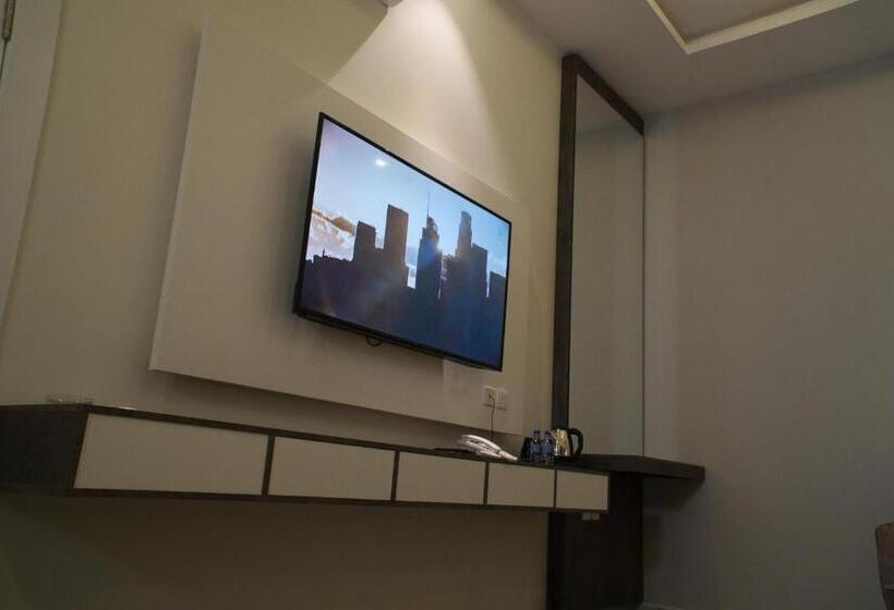 فندق راديانس جراند