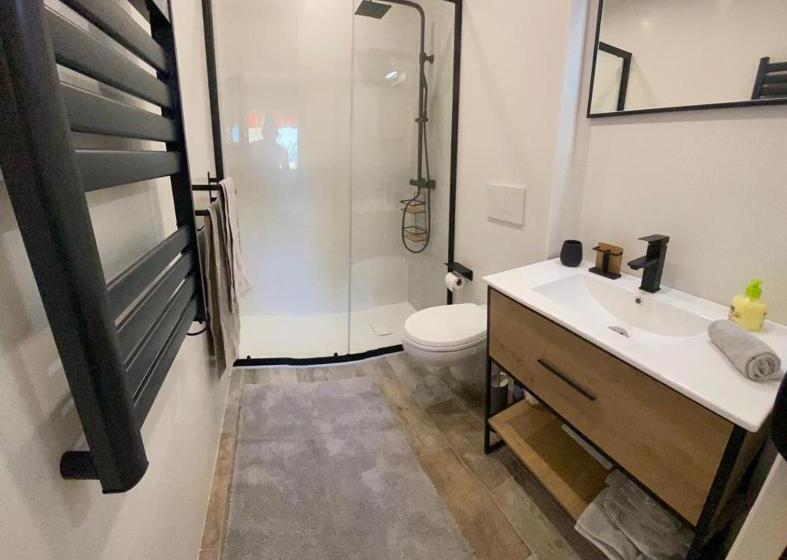 Appartement Vue Mer Avec Place De Parking Privée