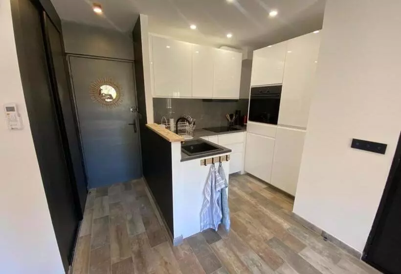 Appartement Vue Mer Avec Place De Parking Privée