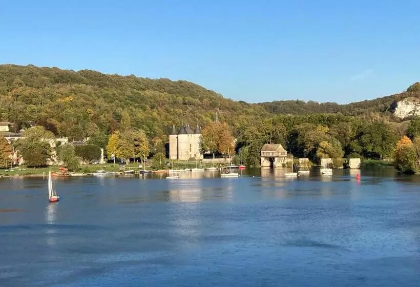 Au Fil De La Seine