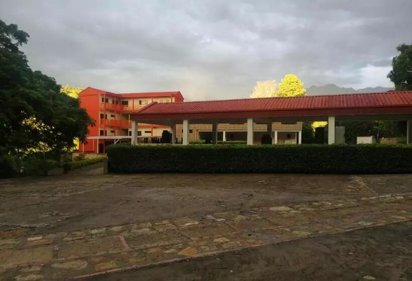 Finca Hotel   Piscina La Johanna