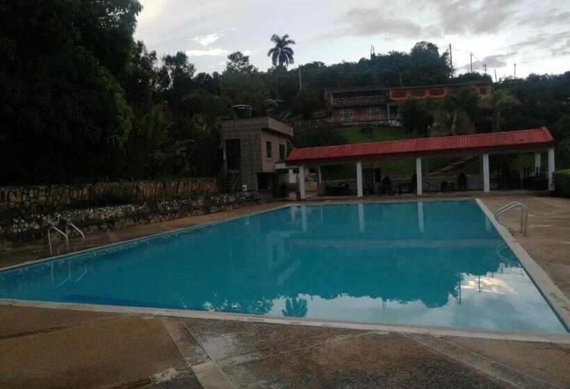 Finca Hotel   Piscina La Johanna