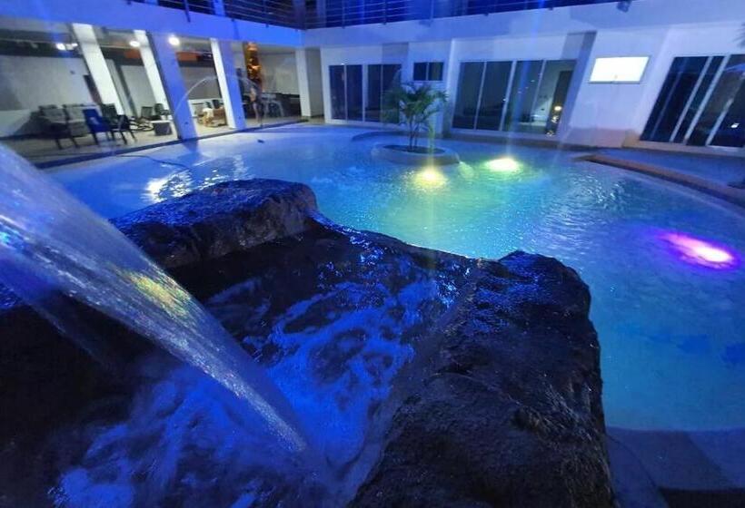 هتل Quinta Shaddai Melgar