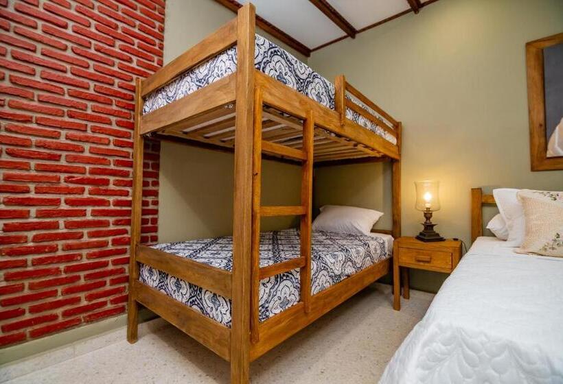 בית מלון כפרי Scalea Di Mare